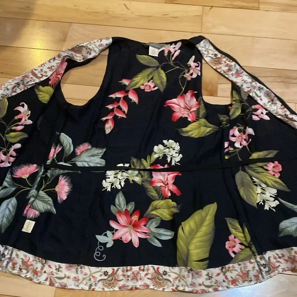 Tommy Bahama Floral Black Sleeveless Wrap Top - Picture 7 of 11